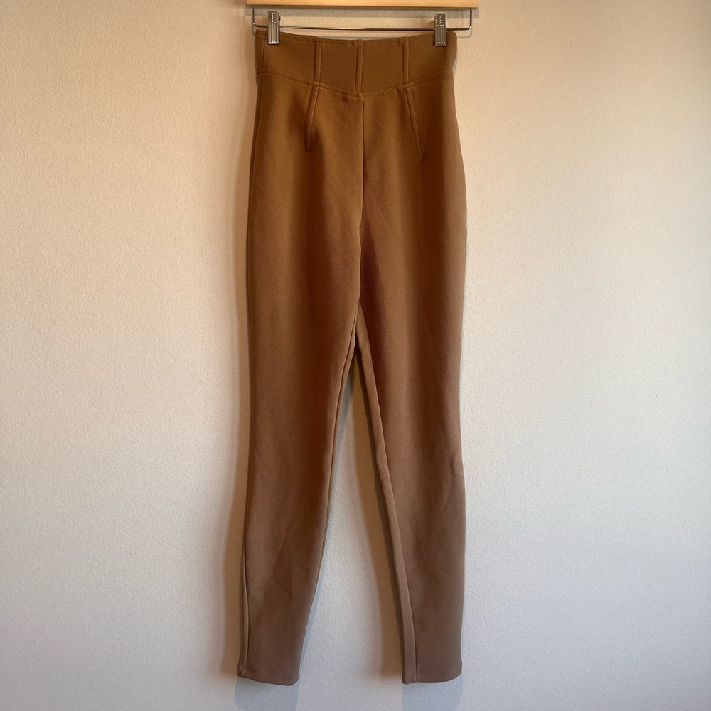 JLUX LABEL Tapered Trousers